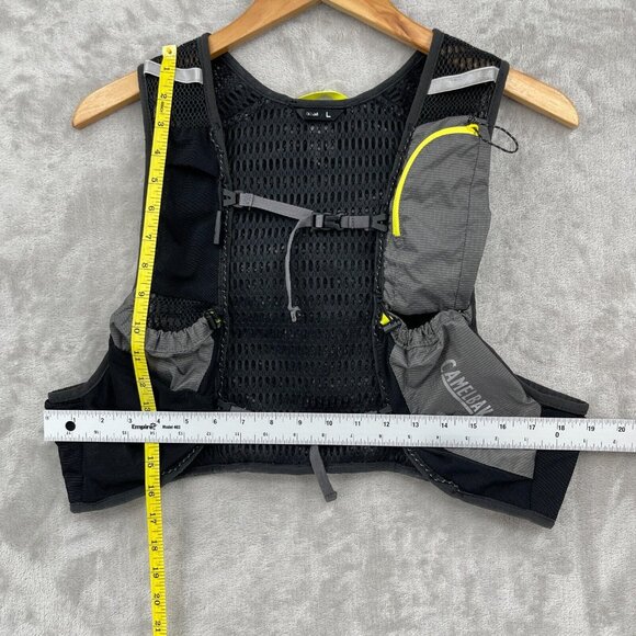 CamelBak Men's Black and Gray Hydration Vest - Picture 8 of 16